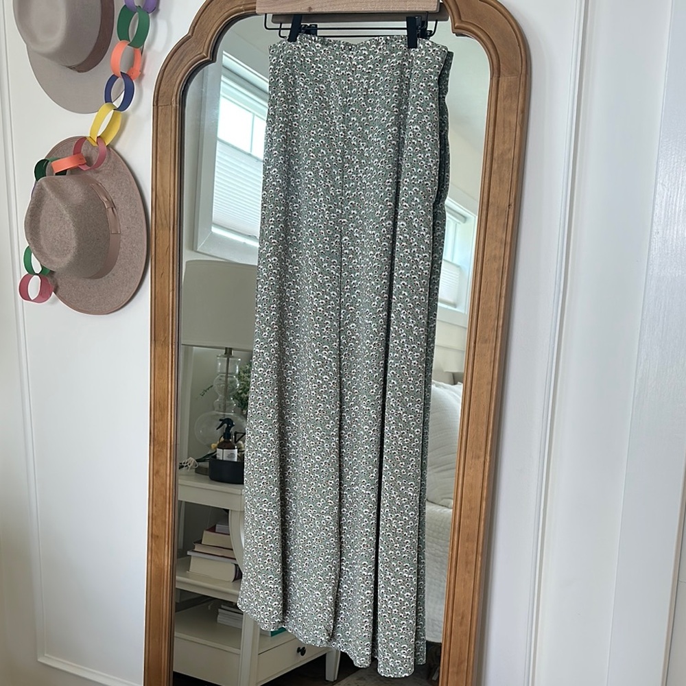 Wide leg printed pant